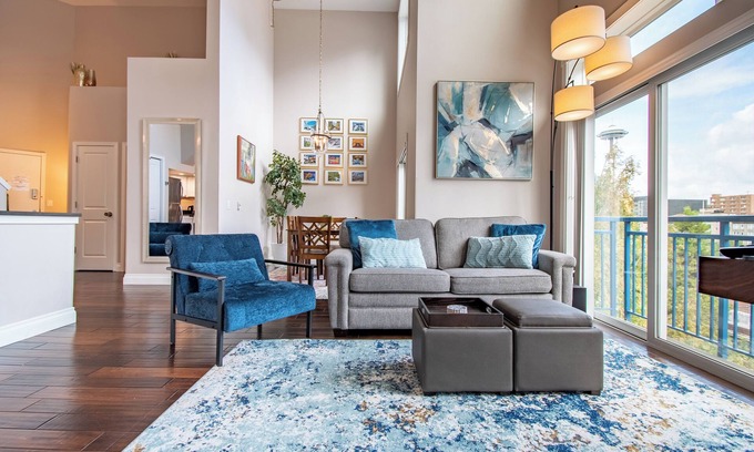 Belltown Condo | Gorgeous 2BR Penthouse in the Heart of Seattle!