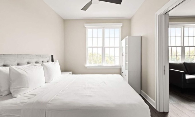 New Orleans Hotel | Gorgeous 2BR Suite in the Heart of New Orleans