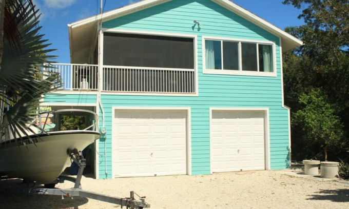 Ramrod Key House | Gorgeous 3 Bedroom 2 Bath Canal Front Home With Great Boating