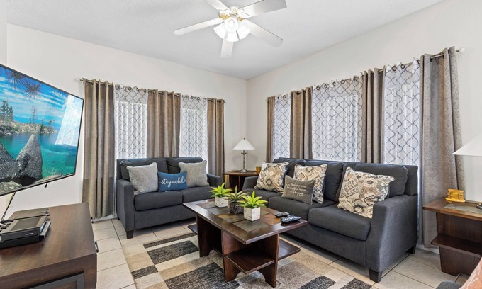 Kissimmee House | Gorgeous 4 bdrm Resort Townhome