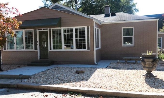McDonough House | Gorgeous 4 Bedroom House in the Heart of McDonough