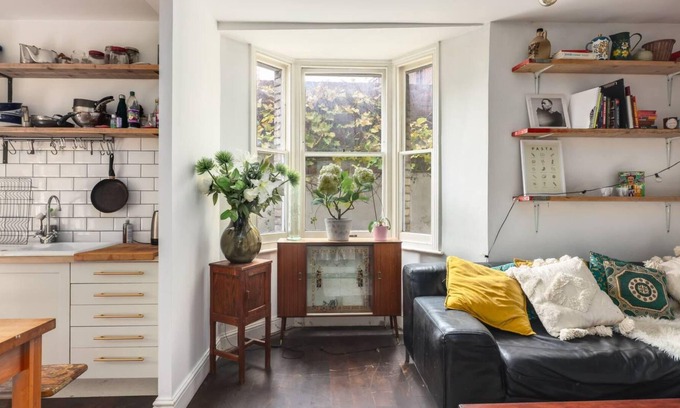 Hackney Downs Apartment | Gorgeous and Vibrant 3 Bedroom Apartment in London