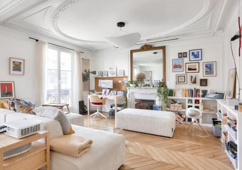 Saint-Vincent-de-Paul Apartment | Gorgeous, bright & large 1 BR near Montmartre