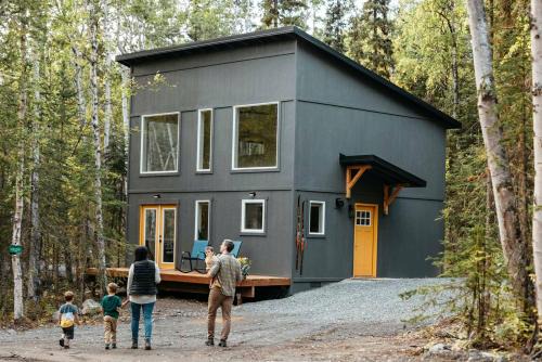 Chugiak House | Gorgeous Cabin Settled in the Middle of the Mountain in Anchorage, Alaska