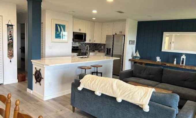 Saint Augustine Shores Condo | Gorgeous Condo in Historic St Augustine FL, close to Beaches, Shops and Pools.