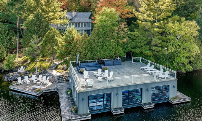 Minett Cottage | Gorgeous Cottage on Lake Rosseau! Huge Boathouse Deck + 300ft of Frontage!