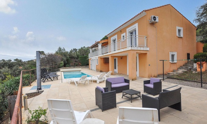 Les Issambres House | Gorgeous home in Roquebrune-sur-Argens