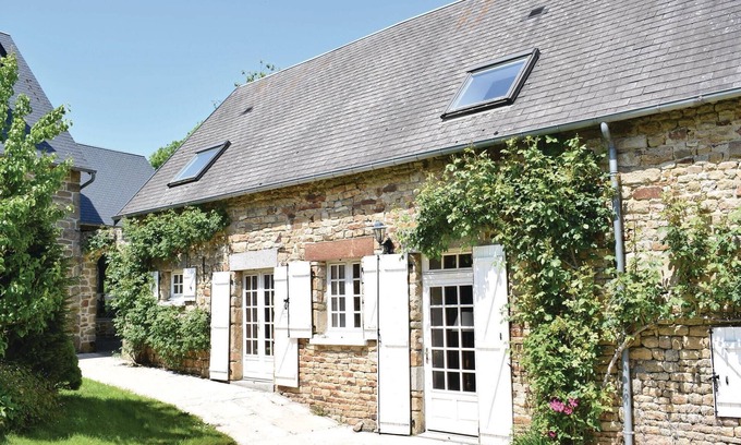 Saint-Pierre-Langers House | Gorgeous home in St. Pierre Langers
