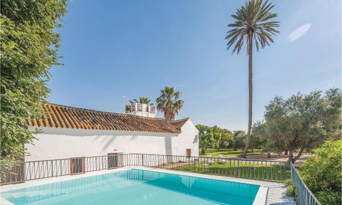 La Campana House | Gorgeous Home In La Campana, Sevilla