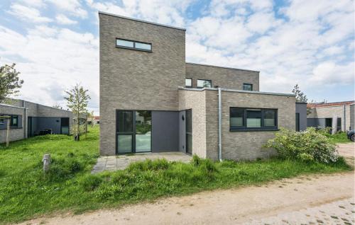 Lembruch House | Gorgeous Home In Lembruchdümmer See
