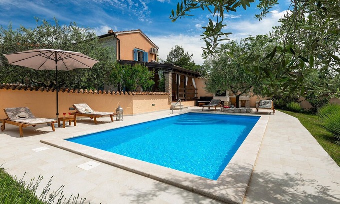 Dracevac House | Gorgeous home in Porec