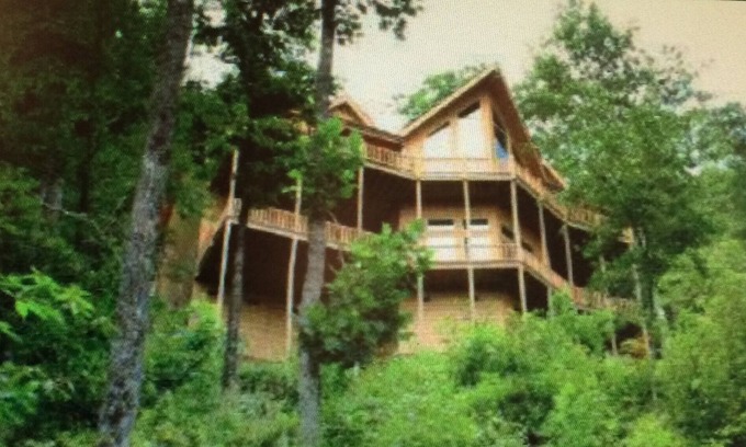 Sky Valley Ski Chalet | GORGEOUS HOME with FABULOUS MOUNTAIN VIEWS !!!!!
