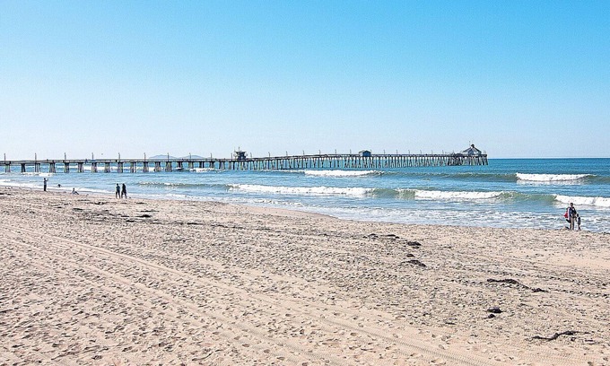Imperial Beach Apartment | Gorgeous Large Spacious 3 Bedroom Direct Oceanfront