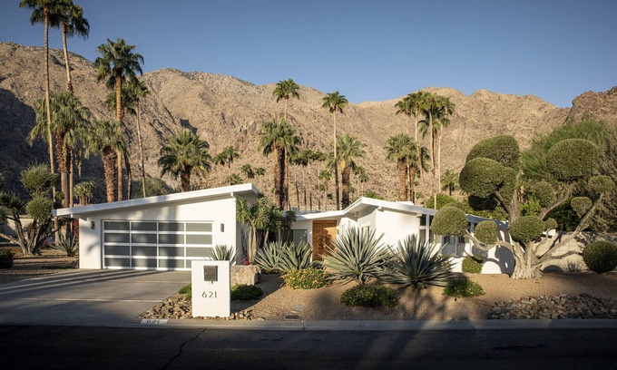 Vista Las Palmas House | Gorgeous Mountain Views in Vista Las Palmas