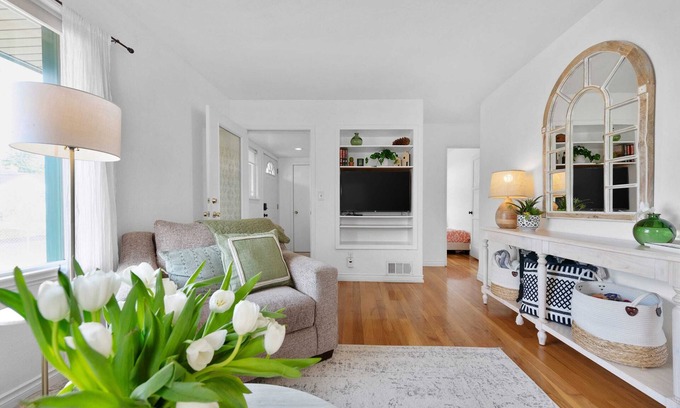 North Spokane House | Gorgeous North Spokane Home - 5 Min to Campus
