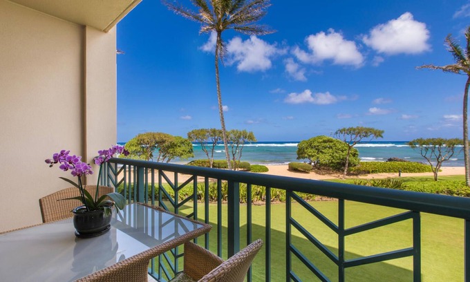 Kapaa House | GORGEOUS OCEANFRONT CONDO W/AMAZING VIEWS - Waipouli A204