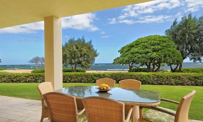 Wailua Condo | Gorgeous Oceanfront H101 Condo-Best Location at Resort!