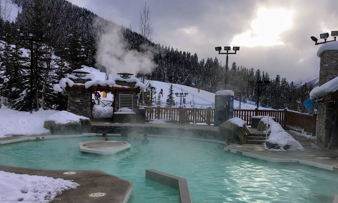 East Kootenay Resort | Gorgeous Slopeside Upper Village Ski In/Ski Out
