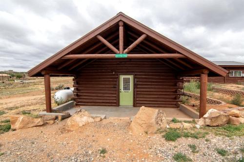 Blanding House | Gorgeous Wooden Rustic Cabin in Blanding, Utah