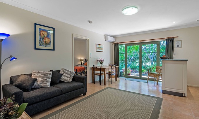 Dubbo Apartment | Gortaderra self contained Unit