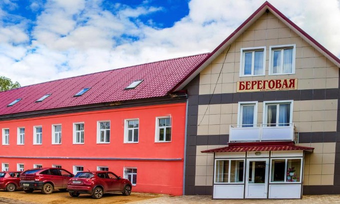 Ostashkov House | Gostevoy Dom Beregovaya
