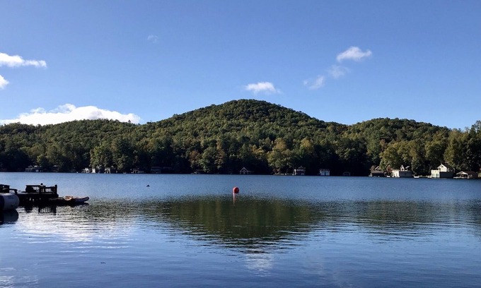 Wiley House | Grab your Fishing Pole! Water Up ALL Fall & Winter! Kayaks Canoe incld! All 5 ⭐️!