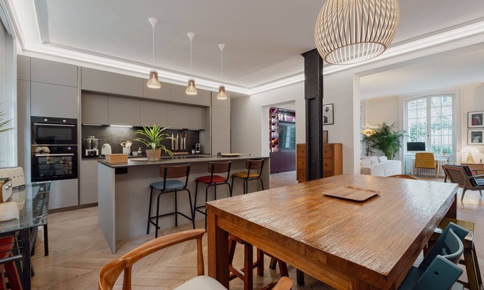 Porte-Dauphine Apartment | Grace and Grandeur, by Veeve