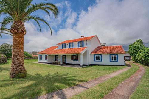 Angra do Heroismo House | Grace Villa