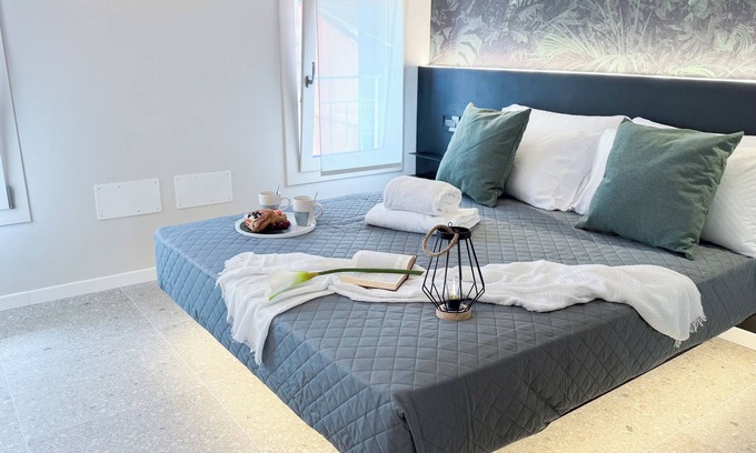 Chioggia Apartment | Graceful Apartments Hell Apartment by Ca-Sa Check