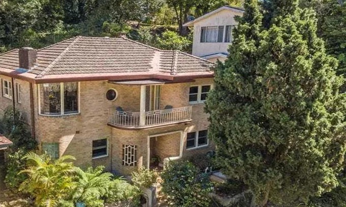 Gosford House | Gracious 1930s Art Deco House