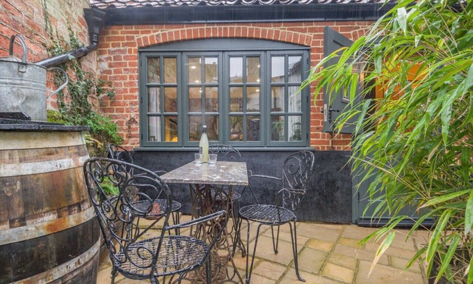 Beccles House | Grain Studio - One Bedroom House, Sleeps 2