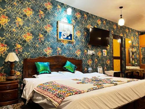 Brein Bed & Breakfast | Grand Aurora Retreat