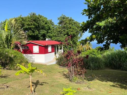 Bouillante House | Grand bungalow avec piscine et vue mer