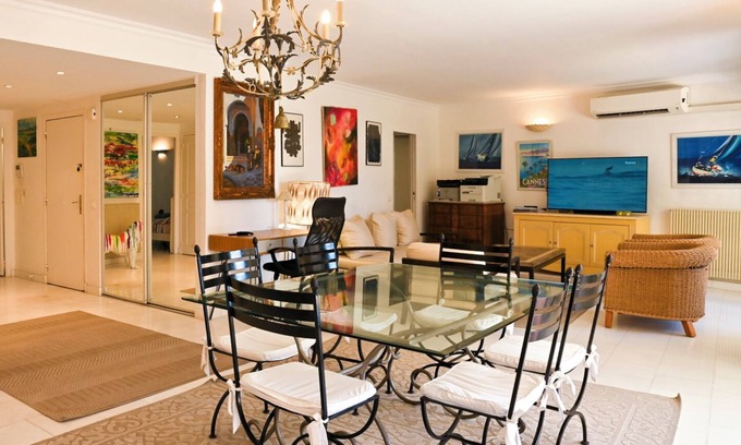 Cannes City Centre Apartment | Grand croisette 10 people Cannes 200 m Palais des Festivals