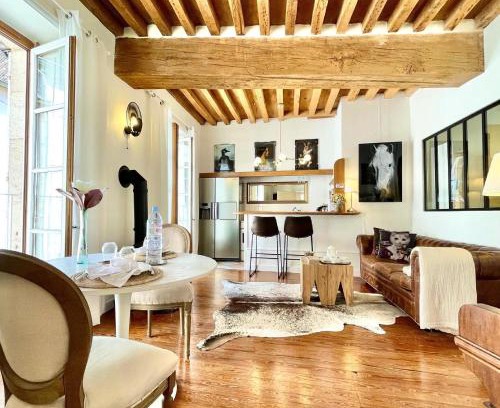 Beaune City Centre Apartment | Grand Cru, Appartement au Centre Médiéval de Beaune