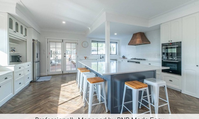 Dubbo House | Grand Entertainer - Pool & Spa, Ultimate Getaway
