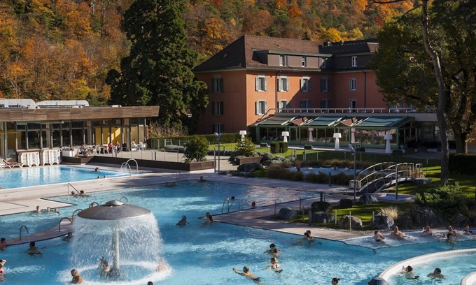 Lavey-Morcles Hotel | Grand Hôtel des Bains de Lavey