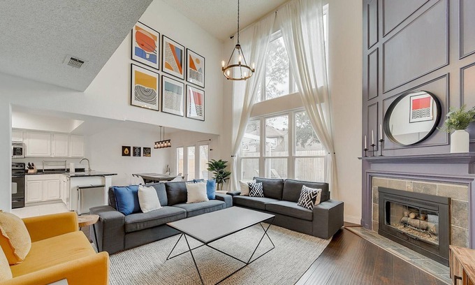 Grand Prairie House | Grand Luxurious High End House with Private Pool!