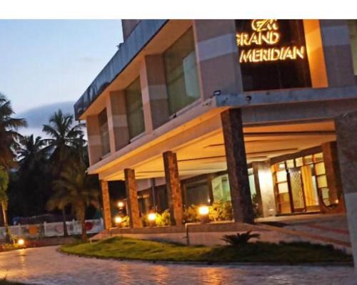 Vinnamangalam Hotel | GRAND Meridian