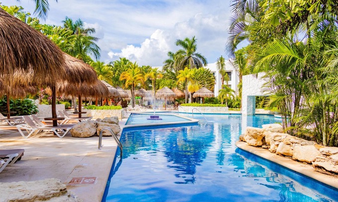 Akumal Hotel | Grand Oasis Tulum Riviera