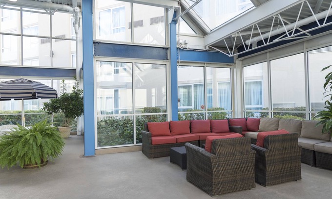 Elk Grove Village Hotel | Grand Royal Hotel O'Hare - Chicago