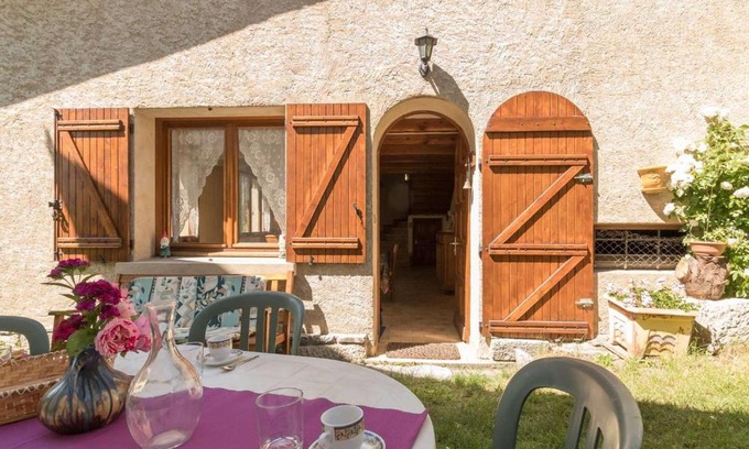 Briancon Apartment | Grand studio mezzanine avec jardin et parking, 4 pers. - Villar-Saint-Pancrace - FR-1-330C-89