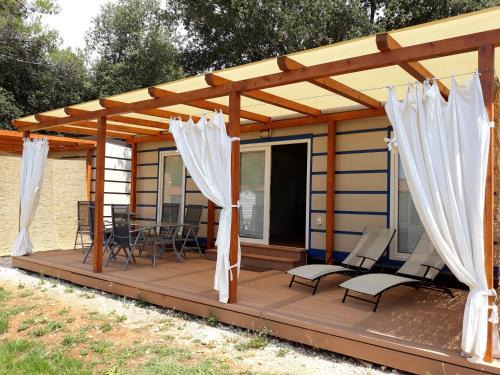 Banjole Resort | Grand Veles camp