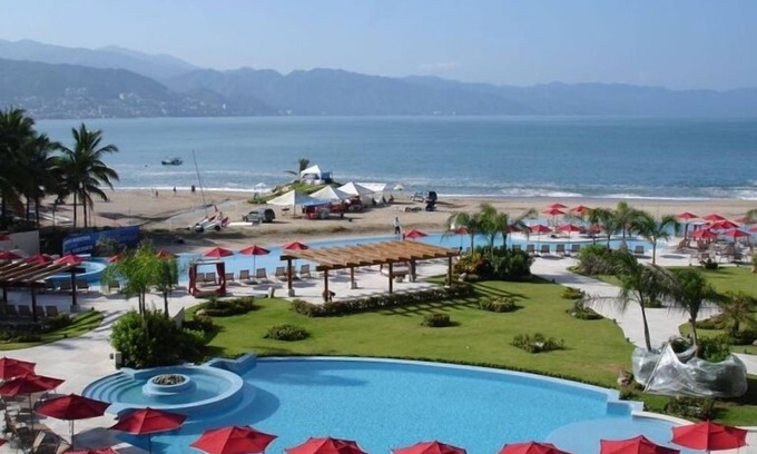 Limoncito Condo | Grand Venetian, Oceanfront, 2 BR/2 BA, Huge Terrace/Hot Tub