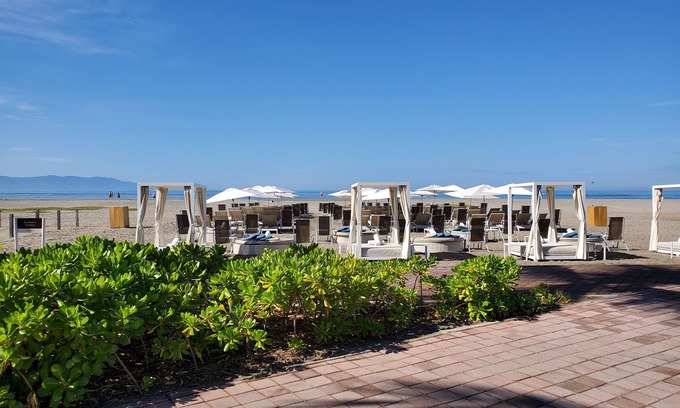 Bucerias Hotel | Grande Bliss Studio, Nuevo Vallarta for November7-28,2021