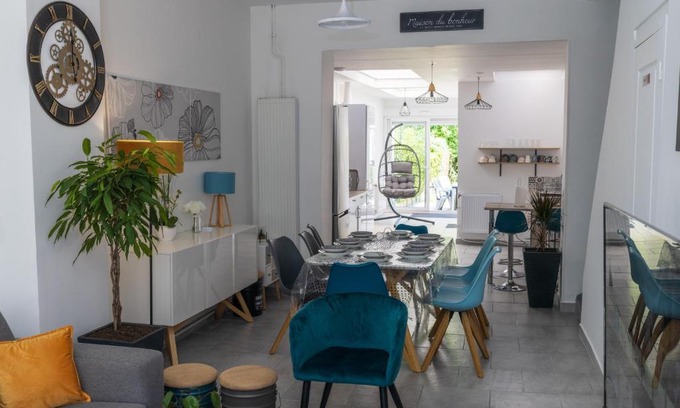 Loos House | Grande maison familiale avec jardin