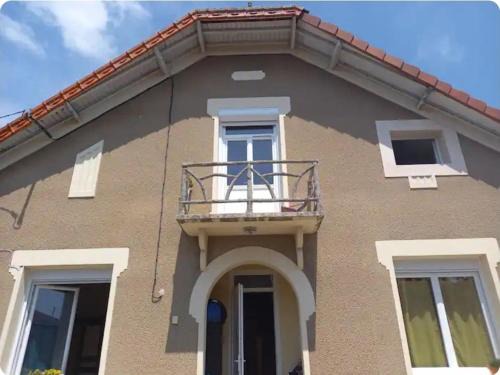 Montpon-Menesterol House | Grande maison de bourg