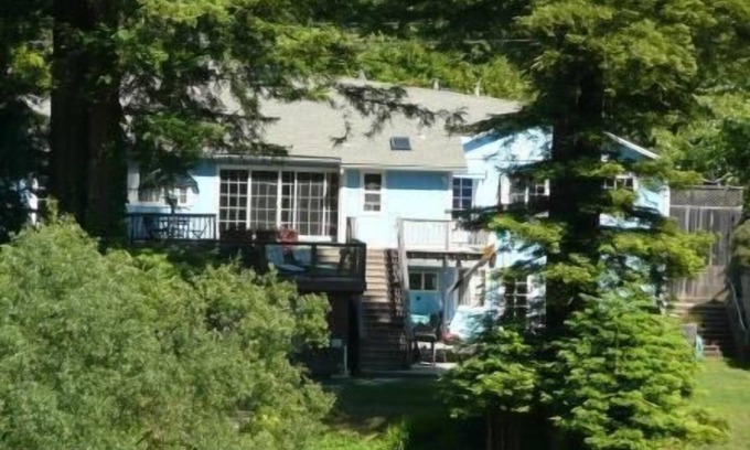 Northwood House | Grandma's House: Riverfront, Gorgeous View, Beach/Swimming/Canoeing Dog Friendly