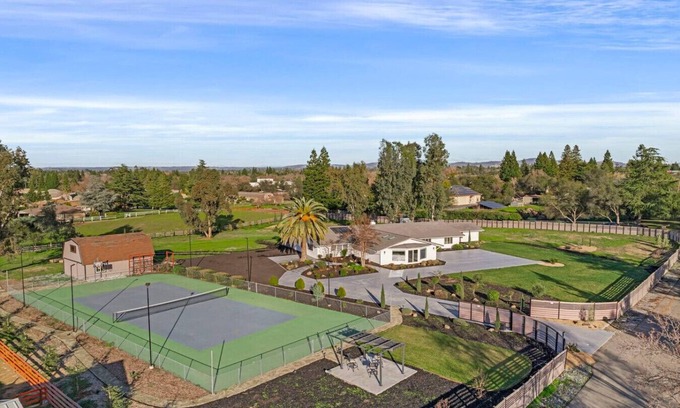 Granite Bay House | Granite Bay Luxury Mansion | Spacious Estate w/Pool