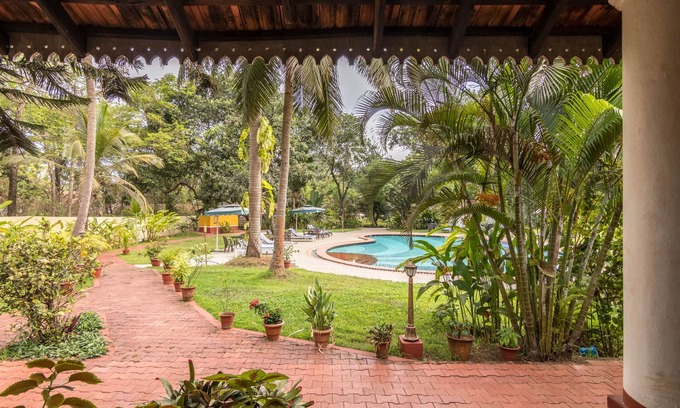 Anjuna Hotel | Granpa's Inn Hotel Bougainvillea